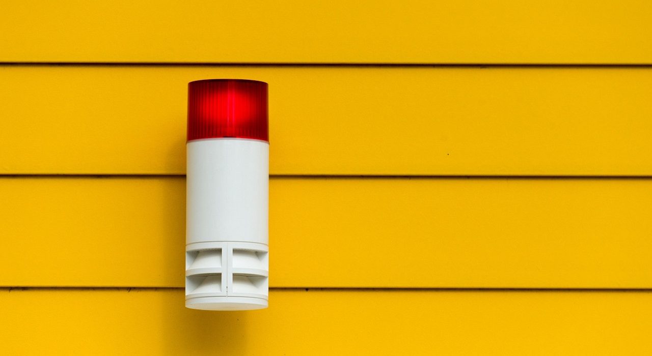 Jak działają instalacje alarmowe?