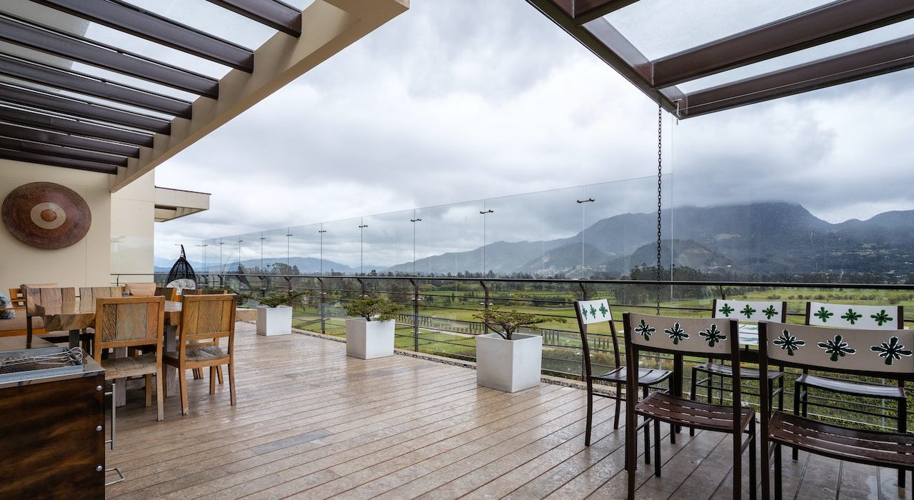 Jak wybrać odpowiednie pergole tarasowe?