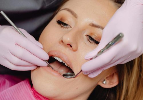 Dlaczego profilaktyka stomatologiczna jest tańsza niż późniejsze leczenie dentystyczne?